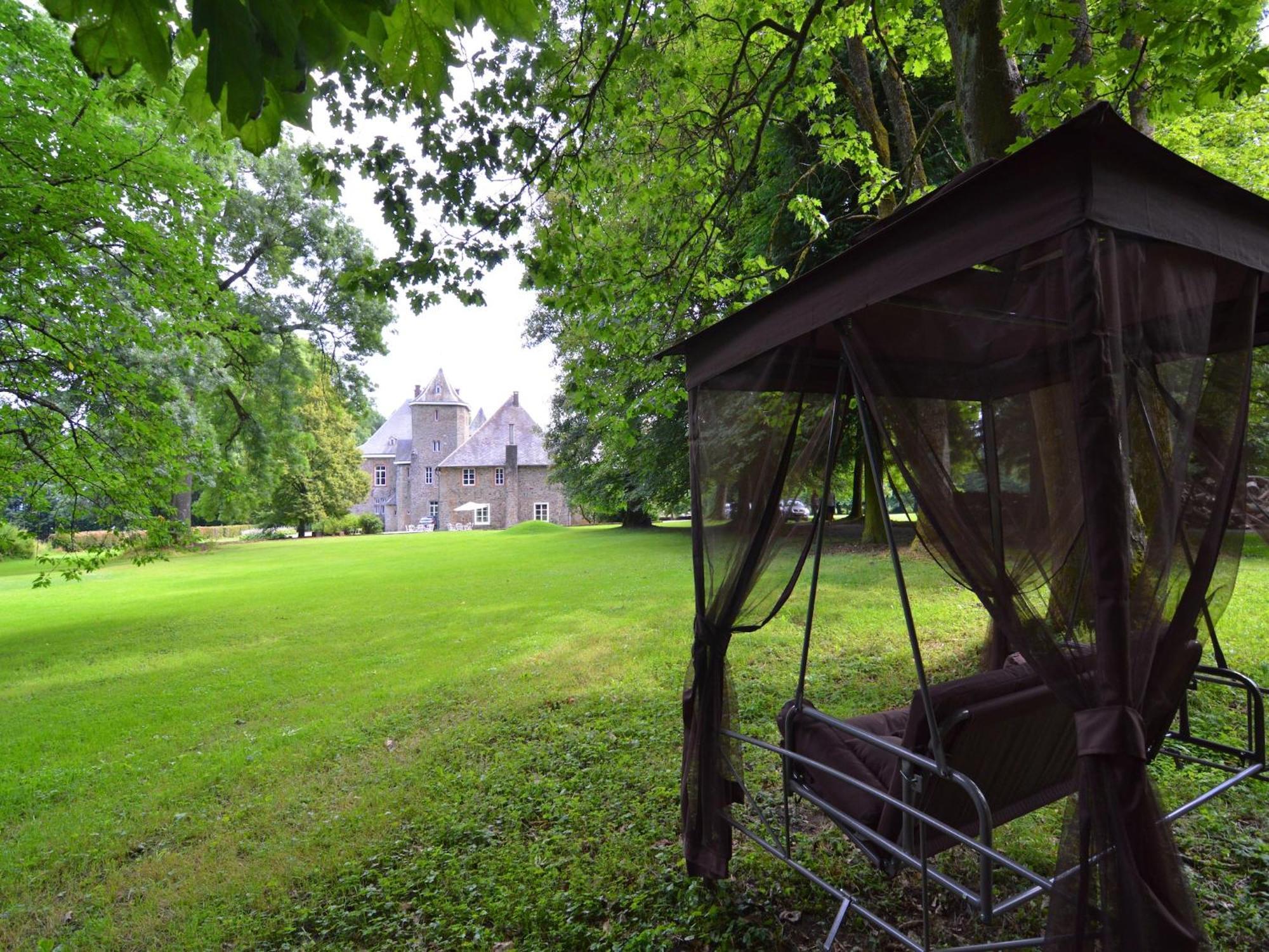 Delightful Castle In Bastogne With Bubble Bath Villa Exterior foto